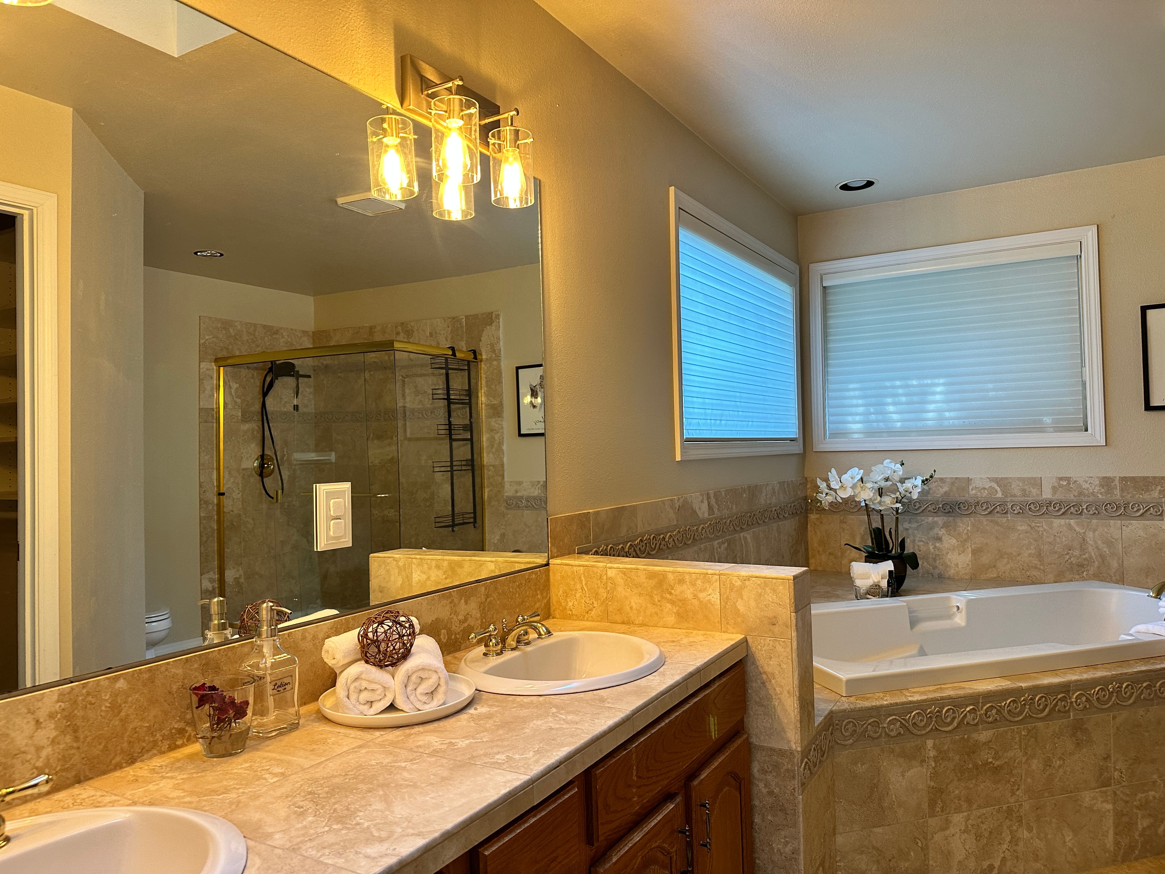 Bathroom — Double Vanity, Soaking Tub & Tile Surround